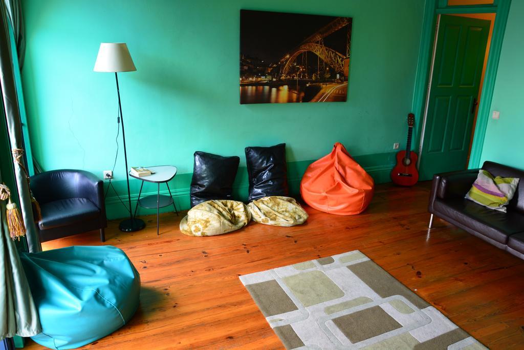 Alma Porto Hostel エクステリア 写真